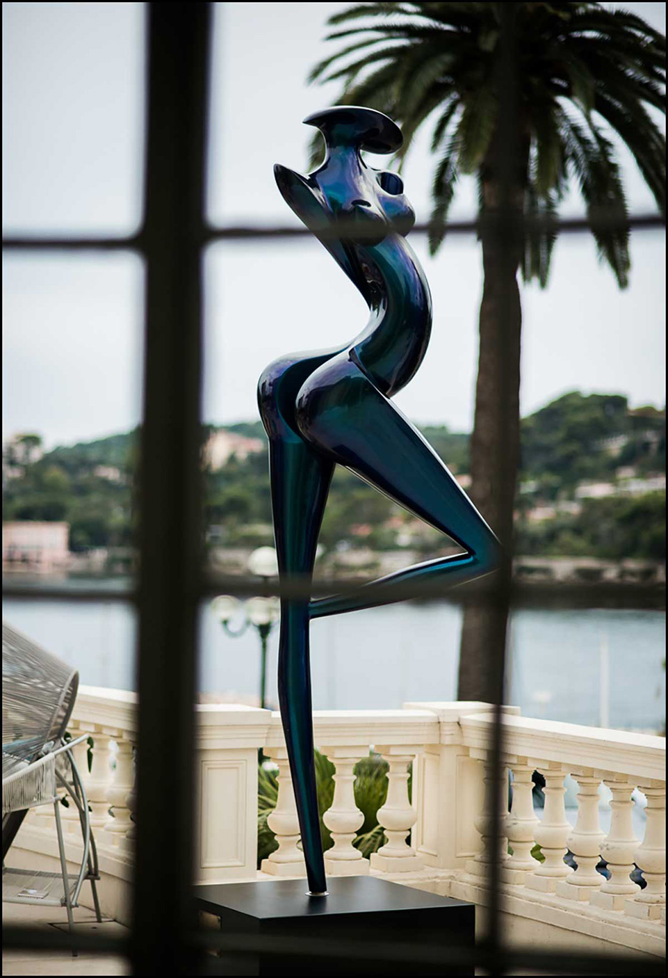 Carbon Monumental Sculptur La grande Danseuse of Marion Bürklé