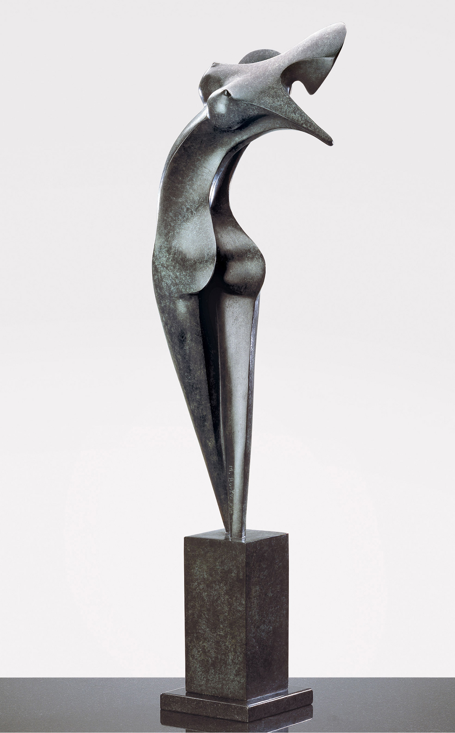 Nina, Bronze sculpture signed by the artist Marion Bürklé